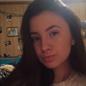 Meet your Posher, Sky-lea